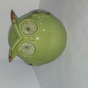 Green ceramic owl